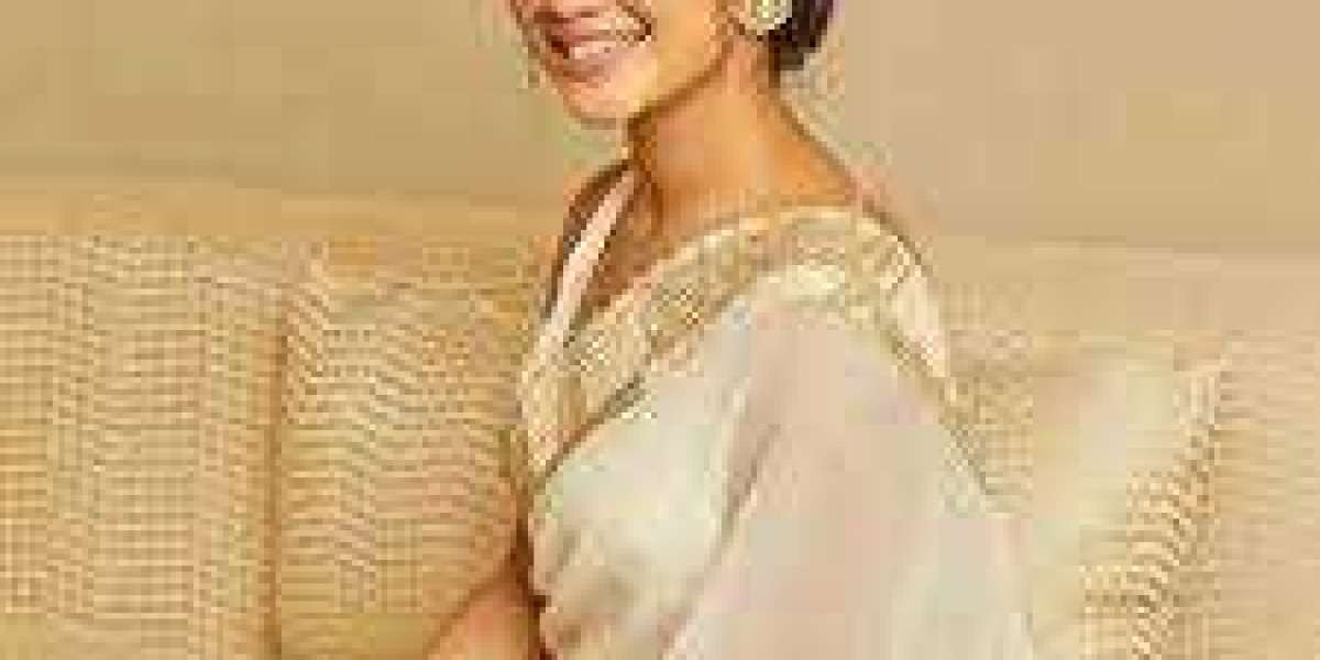 Shivangi Joshi: The Rising Star in the World of Entertainment
